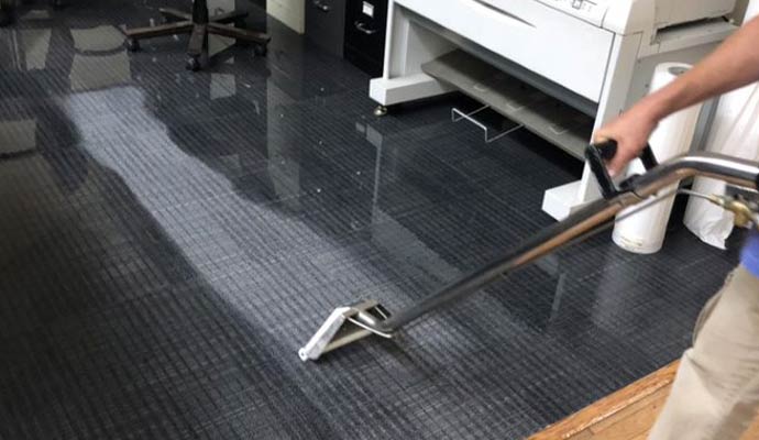 A professional cleaning carpet with advanced equipment